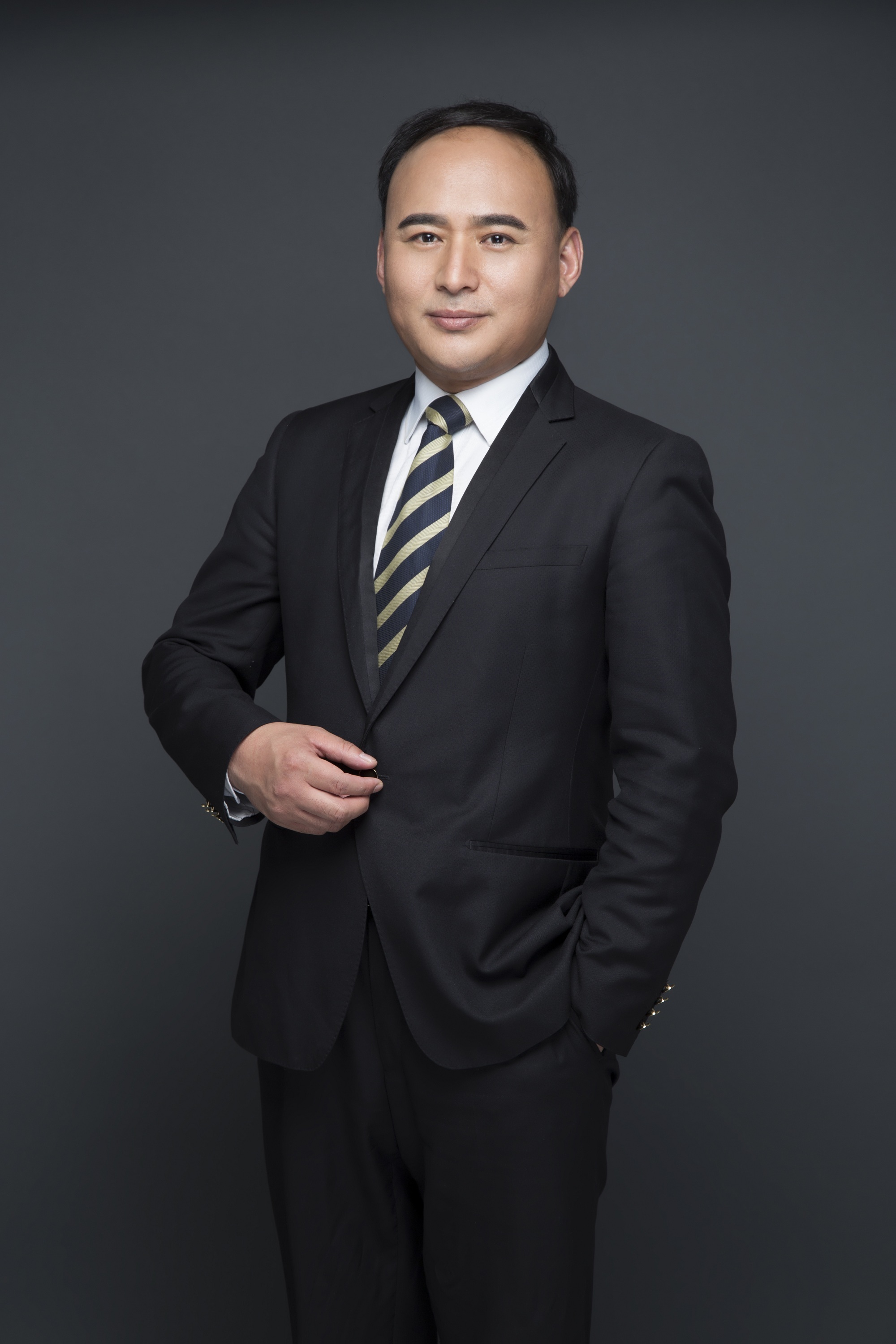 马荣真 视觉与舞美负责人